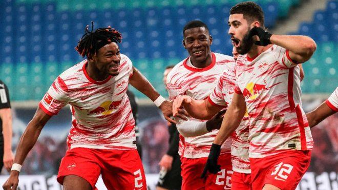 El RB Leipzig celebra el gol de Gvardiol al Monchengladbach este pasado sábado.