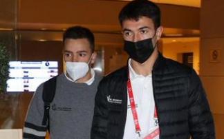 La expedición realista, a la salida del hotel antes de llegar al estadio. La expedición realista, a la salida del hotel antes de llegar al estadio.