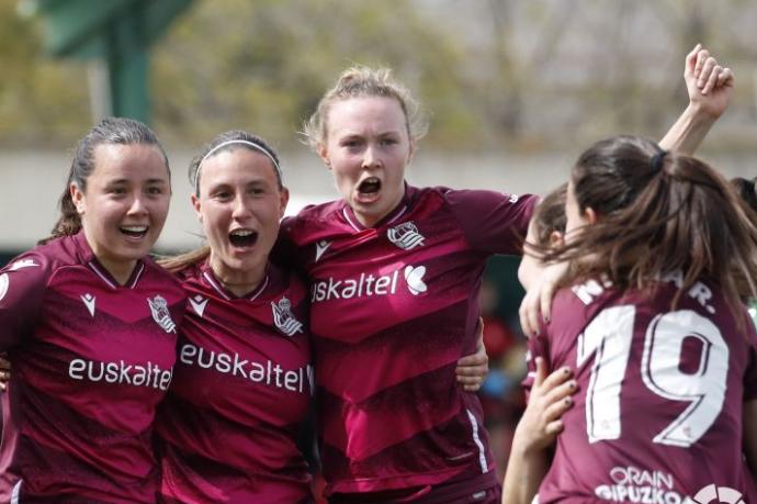 Las jugadoras realistas celebran uno de los goles marcados ante el Betis.