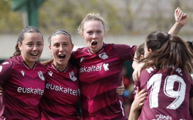 Las jugadoras realistas celebran uno de los goles marcados ante el Betis.