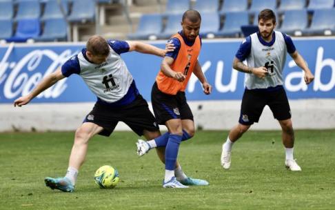 Un lance del entrenamiento de este viernes en Zubieta.