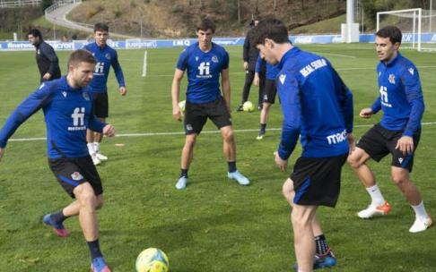 Lance de un entrenamiento de la Real Sociedad en Zubieta.