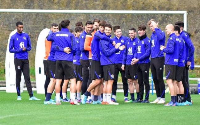 Momento de un entrenamiento en las instalaciones de Zubieta.