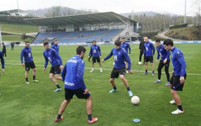 Un momento del entrenamiento de este viernes en Zubieta.