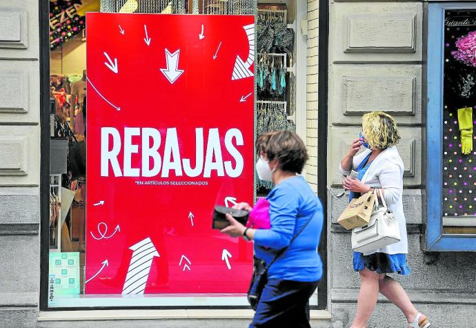 La campaña de rebajas de invierno comienza este viernes en Euskadi.