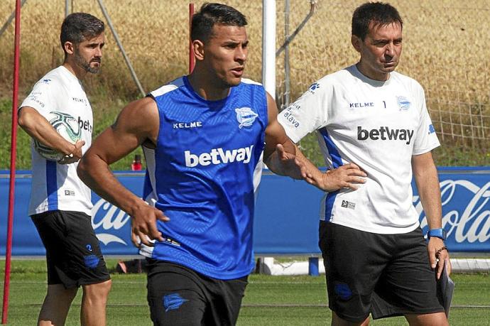 Ramón Miérez, durante la pretemporada con el Alavés de hace dos temporadas. Foto: Alex Larretxi