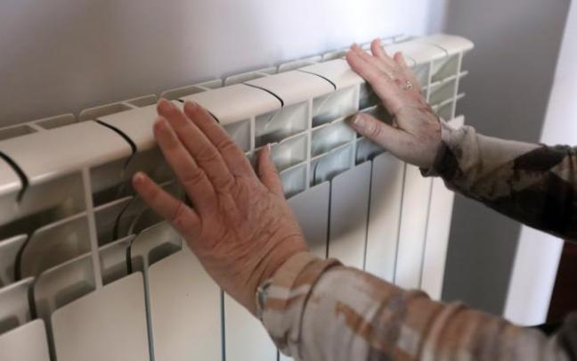 Bajar la calefacción un grado reduce la factura anual más de 70 euros.