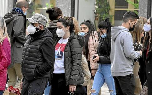 Trabajadores y pensionistas ven limitado su poder adquisitivo. Foto: O. González’ Trabajadores y pensionistas ven limitado su poder adquisitivo. Foto: O. González’