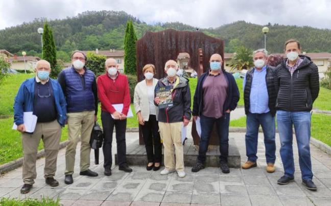 Representantes de PNV de Artzentales, EH Bildu de Galdames y Sopuerta y los grupos Alén y Acake. Representantes de PNV de Artzentales, EH Bildu de Galdames y Sopuerta y los grupos Alén y Acake.