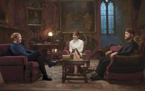 Rupert Grint, Emma Watson y Daniel Radcliffe, en la imagen de promoción del especial.