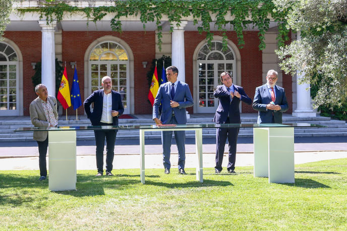 Firma del acuerdo para la reforma de las pensiones en Moncloa el pasado mes de julio