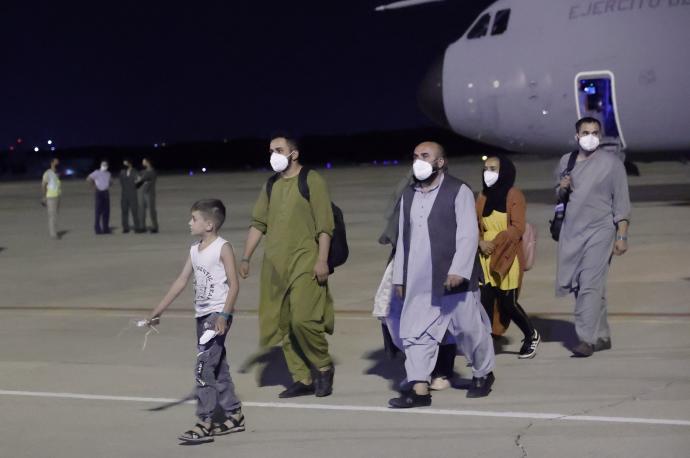 Refugiados afganos llegando a Torrejón de Ardoz