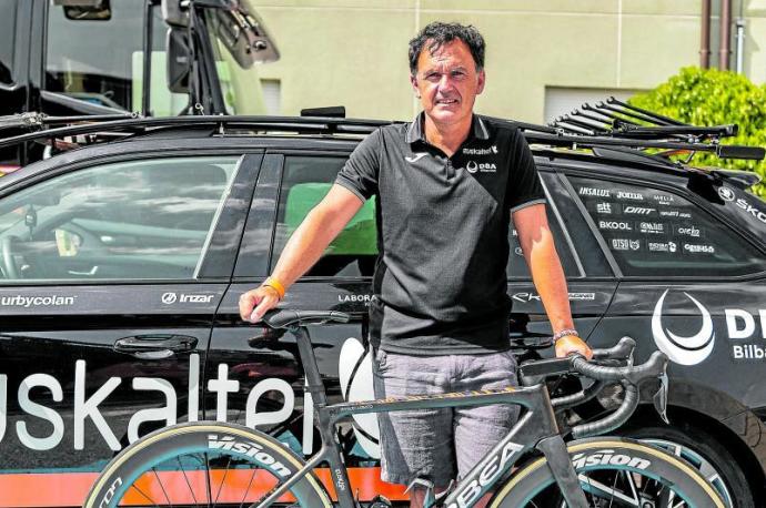 Jesús Ezkurdia: "El regreso del Euskaltel-Euskadi a la Vuelta supone el retorno de un pueblo a una gran competición"