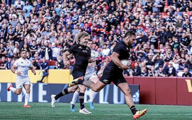Los All Blacks encaran su gira por Europa tras aplastar a un combinado de Estados Unidos. Foto: N.G.