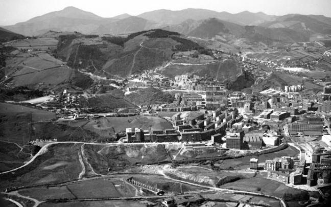 En septiembre de 1968 Bilbao crecía por su zona sur a golpe de aluvión de inmigrantes en una zona de campas y laderas.