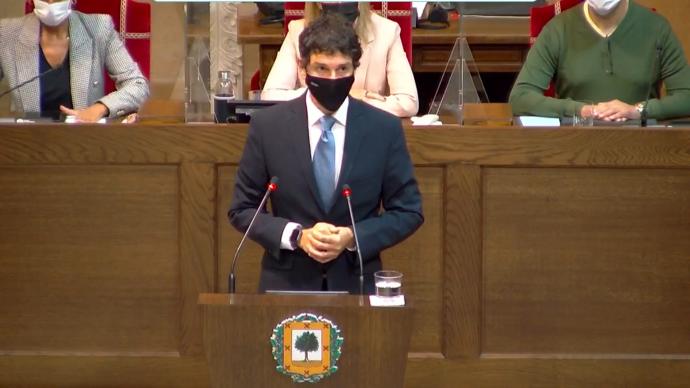 El diputado general en el pleno de control celebrado esta mañana en Gernika