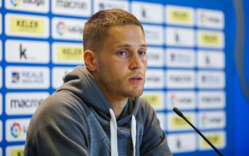 El guardameta de la Real Álex Remiro.