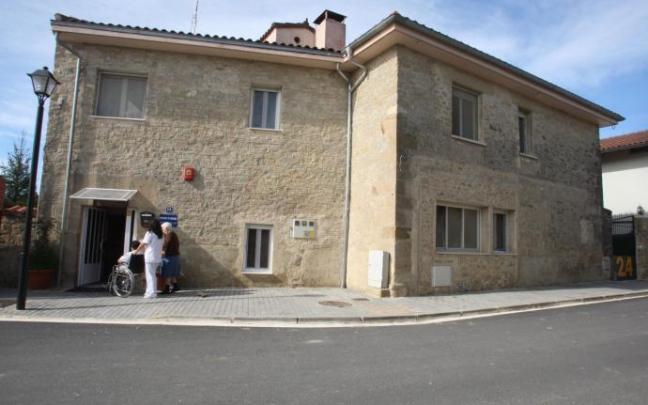 Exterior de la residencia Burgelu (Elburgo).