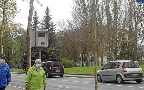Radar en la calle Iturritxu, al sur de la ciudad. Foto: Alex Larretxi