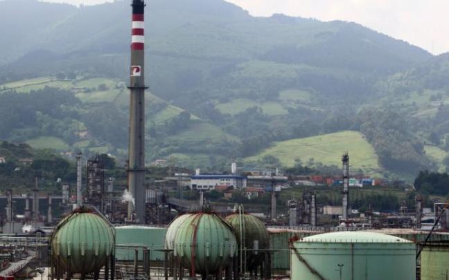 Petronor levantará este viernes el ERTE que venía aplicando desde el 3 de mayo. Petronor levantará este viernes el ERTE que venía aplicando desde el 3 de mayo.