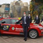 El lehendakari Urkullu y Prudhomme, director del Tour, en la presentación de la 'Grand Départ'.