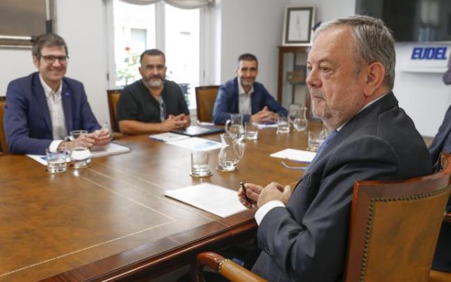Reunión en Eudel sobre los Fondos Europeos. Reunión en Eudel sobre los Fondos Europeos.