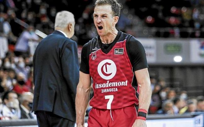 Frankie Ferrari celebra con rabia durante un partido de esta temporada. Foto: ACB Photo/E. Casas