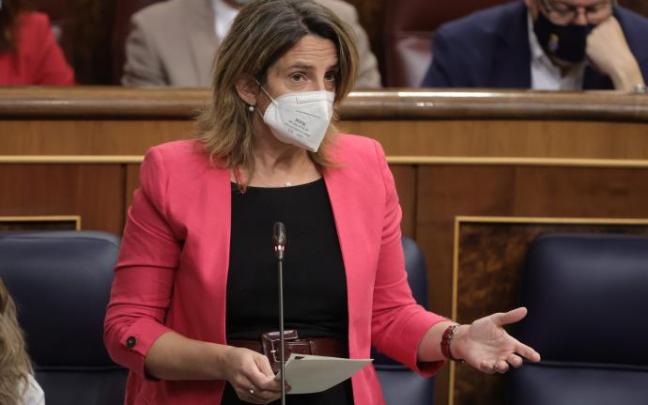 La vicepresidenta tercera del Gobierno y ministra para la Transición Ecológica, Teresa Ribera