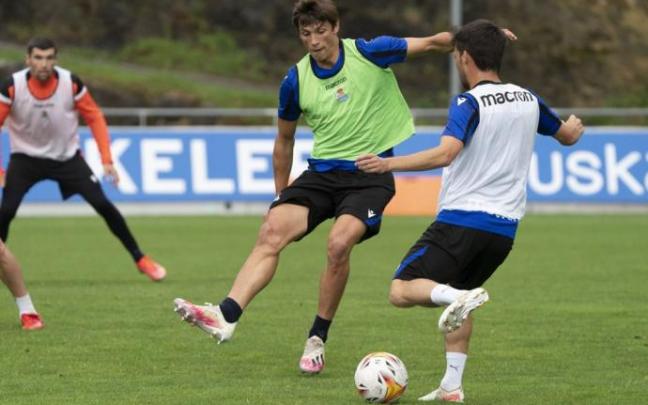 Robin Le Normand, durante un entrenamiento en Zubieta. Robin Le Normand, durante un entrenamiento en Zubieta.