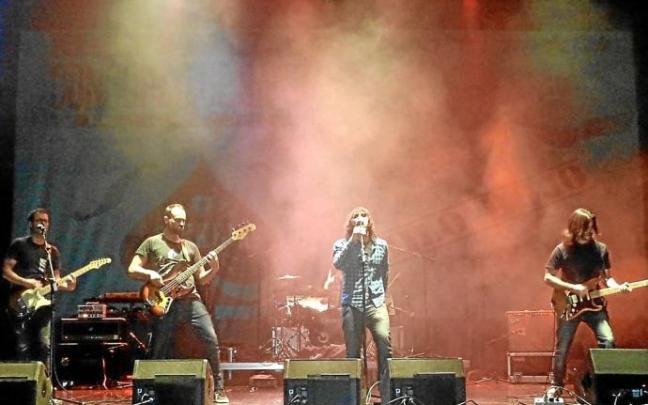 Actuación de una pasada edición del concurso musical Rockein, en Basauri. Foto: DEIA