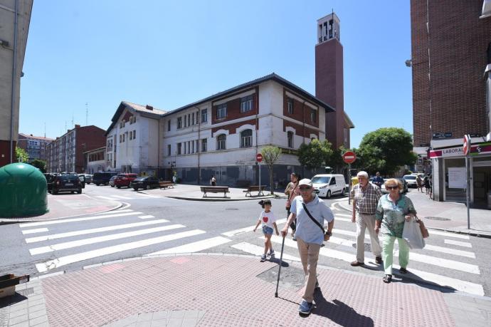 Edificios que serán derribados para construir el nuevo equipamiento