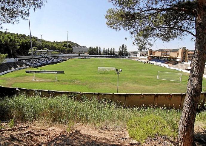 Vista del estadio Ciudad de Tudela desde los alrededores.