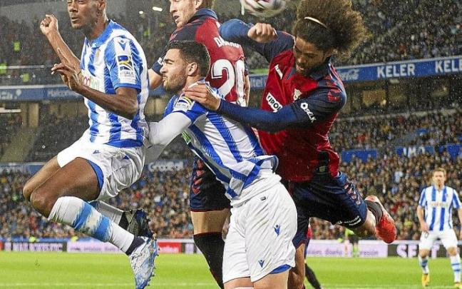 Isak marca de cabeza ante Osasuna el definitivo 3-1 en los octavos de final de la Copa 2019-20.