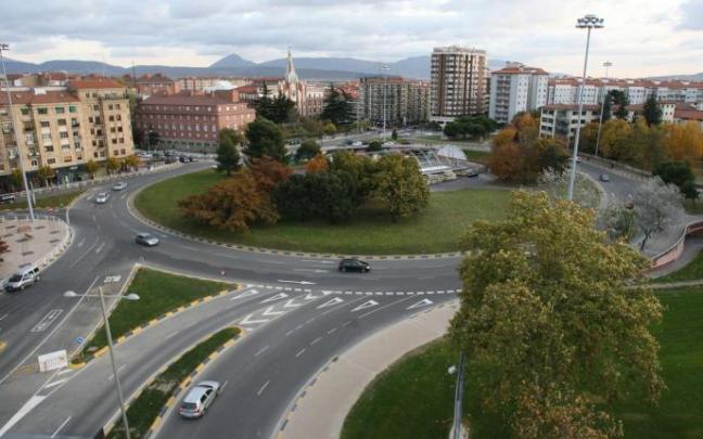 Vista aérea de la rotonda de la Plaza de los Fueros.
