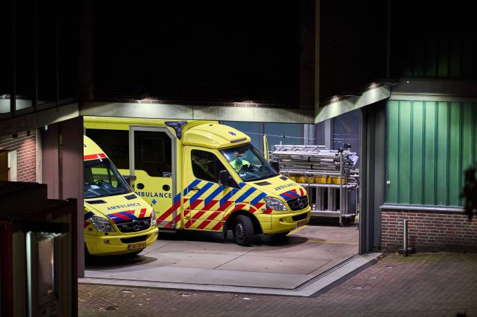Los hospitales de varias regiones neerlandesas están colapsados