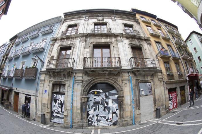 Fachada del edificio del Palacio de Marqués de Rozalejo, del siglo XVIII, clausurado en 2019.