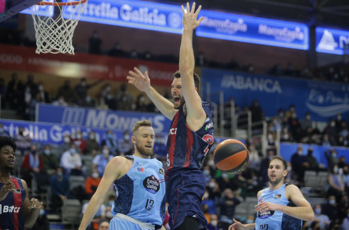 Peters se lamenta durante una acción del duelo del pasado miércoles contra el Breogán