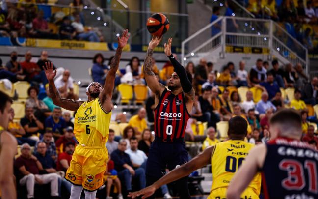 Inmenso Markus Howard en Las Palmas. FOTO: www.baskonia.com