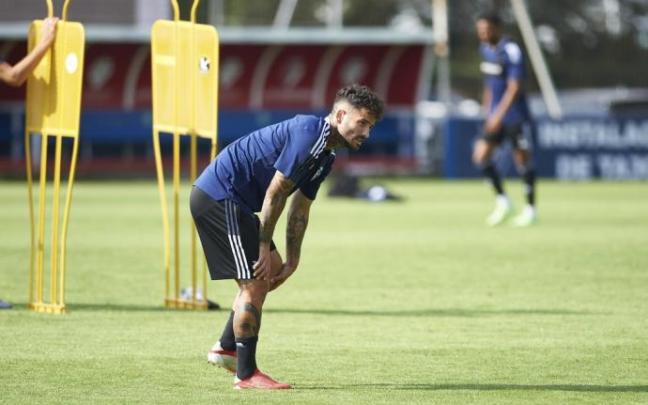 Rubén García, con gesto serio, en el entrenamiento de este viernes.