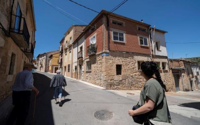 Vista de una calle de la localidad de San Martín de Rubiales.