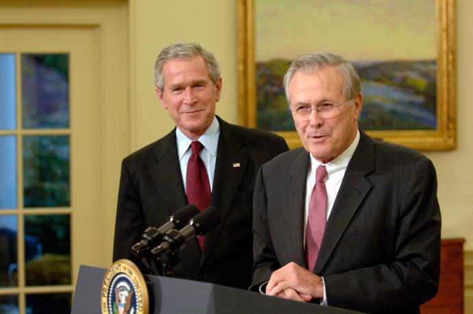 El exsecretario de Defensa Donald Rumsfeld y el expresidente de EEUU, George W. Bush