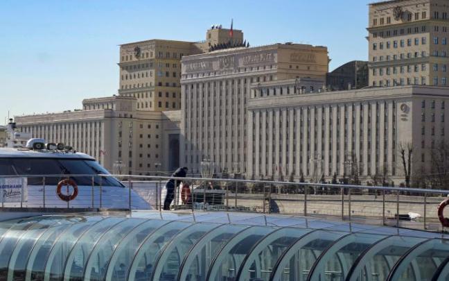 Vista de la sede del Ministerio de Defensa ruso en Moscú.