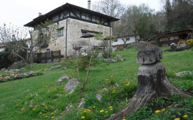 La visita por la localidad arratiarra de Dima se detendrá en el museo-baserri Antzasti. La visita por la localidad arratiarra de Dima se detendrá en el museo-baserri Antzasti.