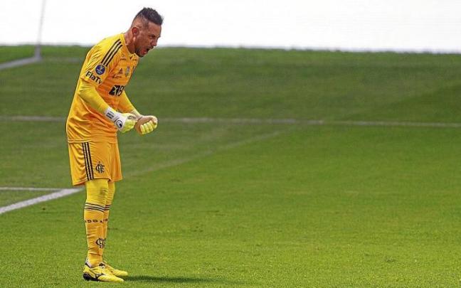 Alves, con su actual equipo, el Flamengo. Foto: N.G. Alves, con su actual equipo, el Flamengo. Foto: N.G.
