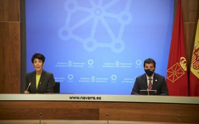 Elma Saiz y Mikel Irujo, en sala de prensa del Gobierno de Navarra. Elma Saiz y Mikel Irujo, en sala de prensa del Gobierno de Navarra.