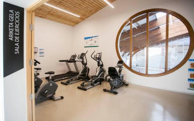 Sala de ejercicios de un centro cívico de Vitoria.
