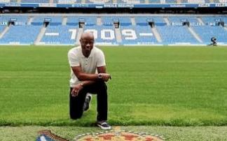 Real Sociedad | Mutiu Adepopu: "Salí de noche de Santander, pasé el reconocimiento, volví y al día siguiente fiché por la Real"