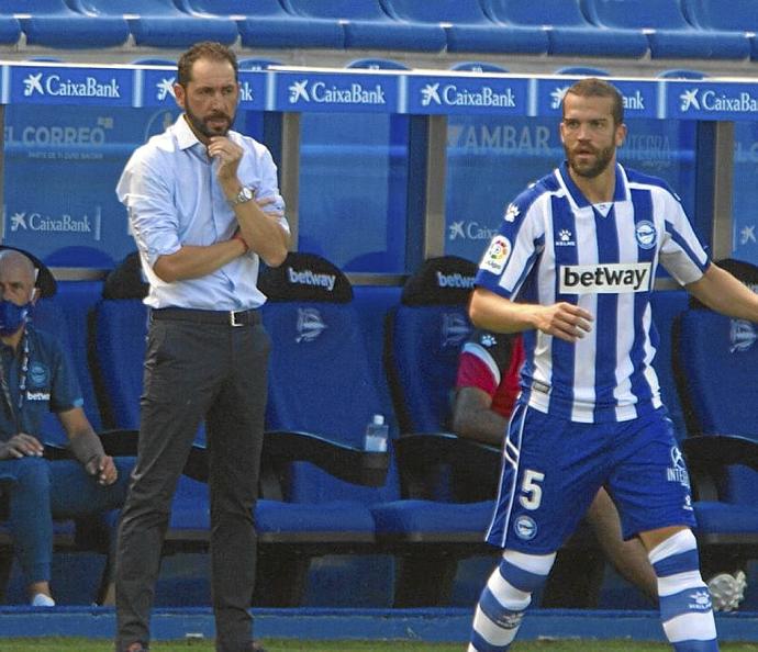 Machín fue despedido con el equipo fuera del descenso. Foto: A. Larretxi