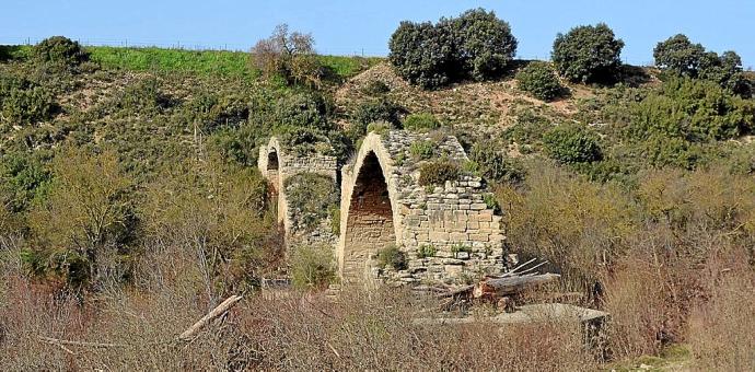 Vista del puente romano de Mantible.