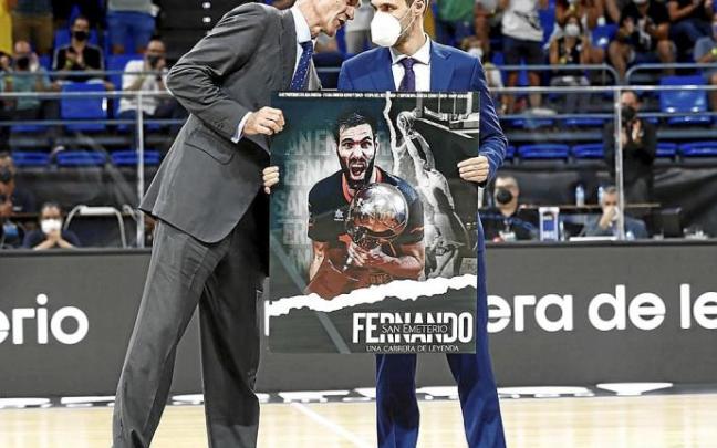 Fernando San Emeterio recibió un homenaje en la pasada Supercopa. Foto: acb Photo / M. Henríquez